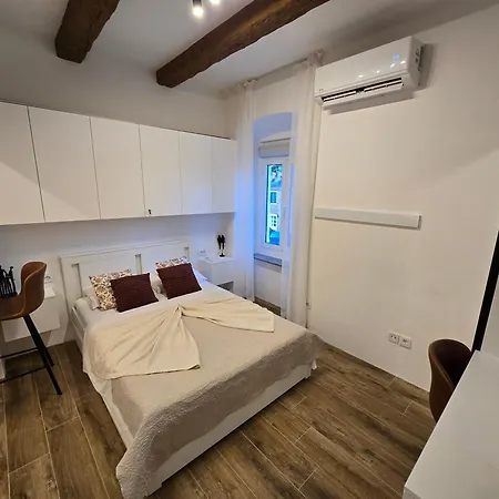 Kiki For 2, Near Old Town & Beach, Free Wifi Apartman Zadar