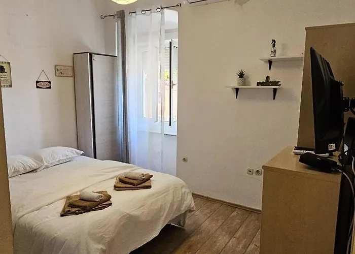 Appartement Kiki For 2, Near Old Town & Beach, Free Wifi Zadar